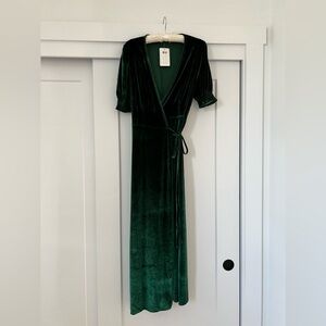 NLW Green velvet midi/maxi dress NWT